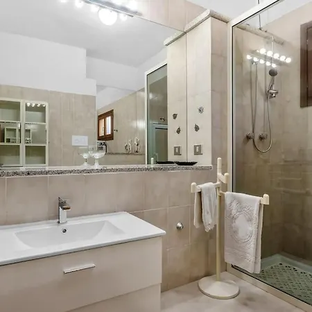 Superb Nature -panoramic Sea View & Jacuzzi- Villa